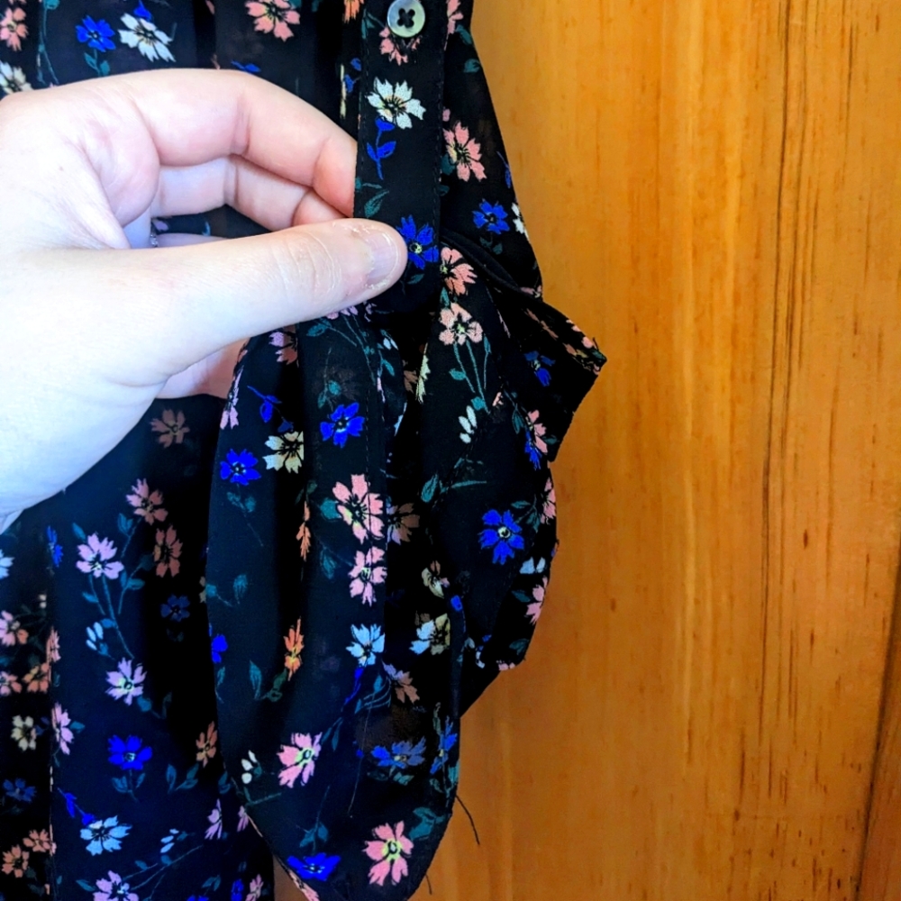 Floral Blouse - Picture 2 of 5